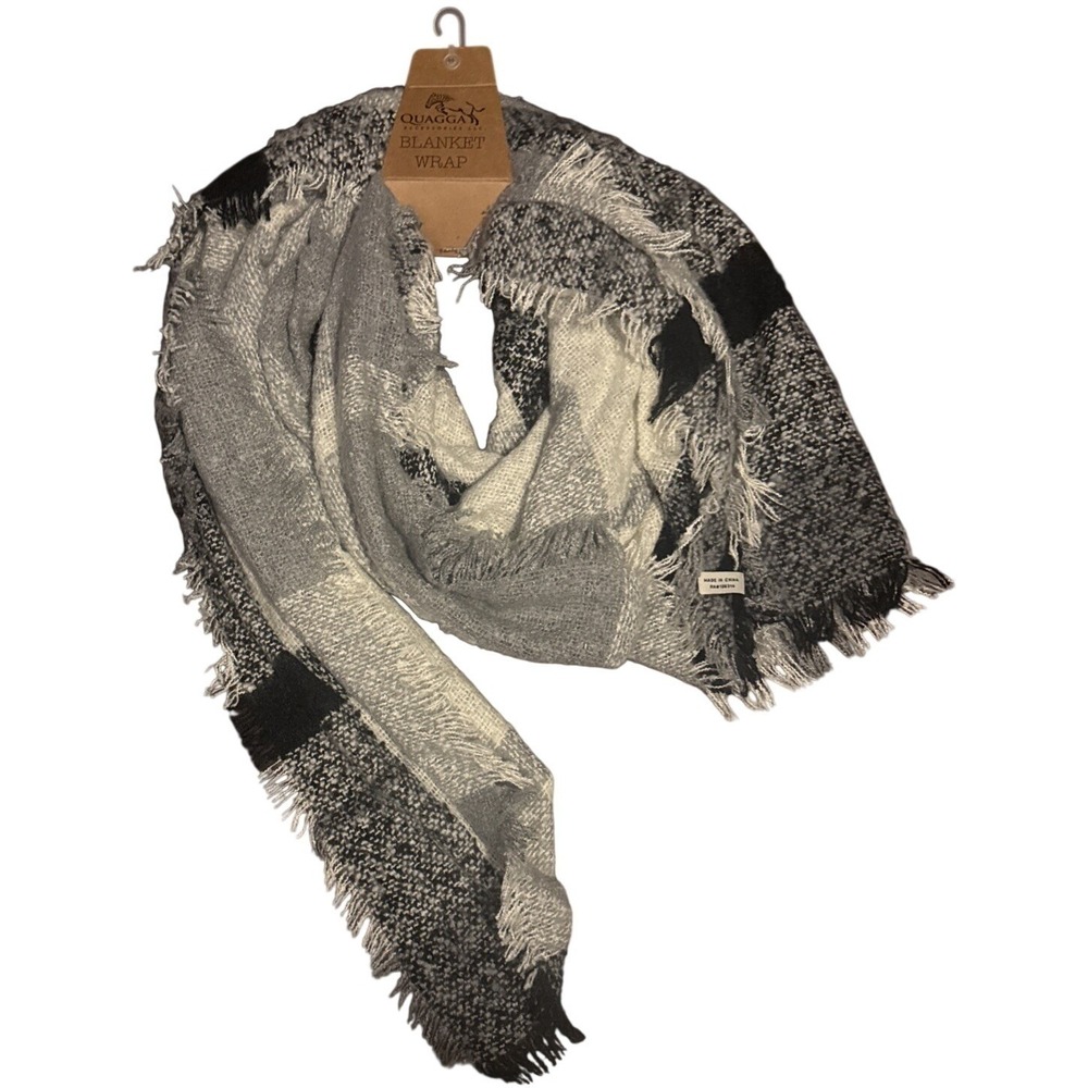 Quagga‎ Accessories Blanket Wrap Buffalo Check Pattern, Raw-Edge Fringe NWT